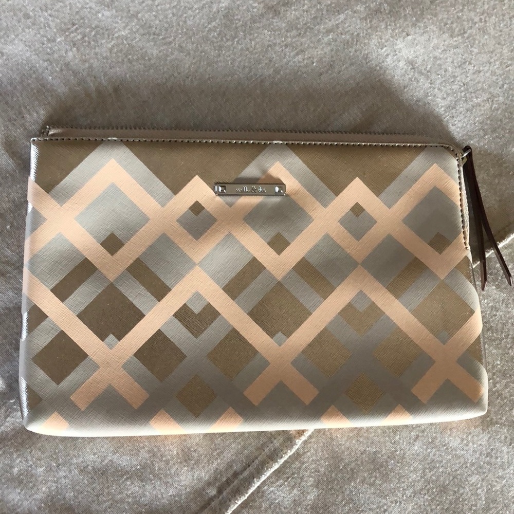Stella and Dot clutch